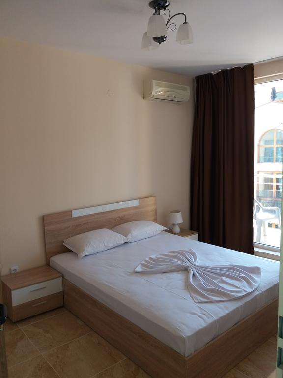 Golden Sea View Apartments 1 Pomorie Exterior foto